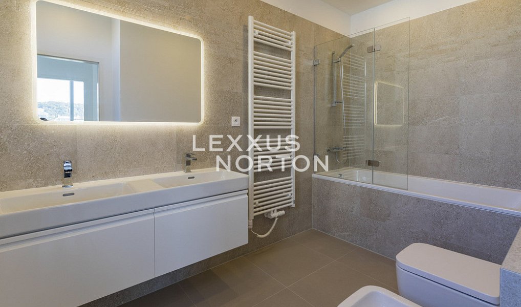 Pronájem bytu 3+1 117 m², Praha – náhled fotky 4