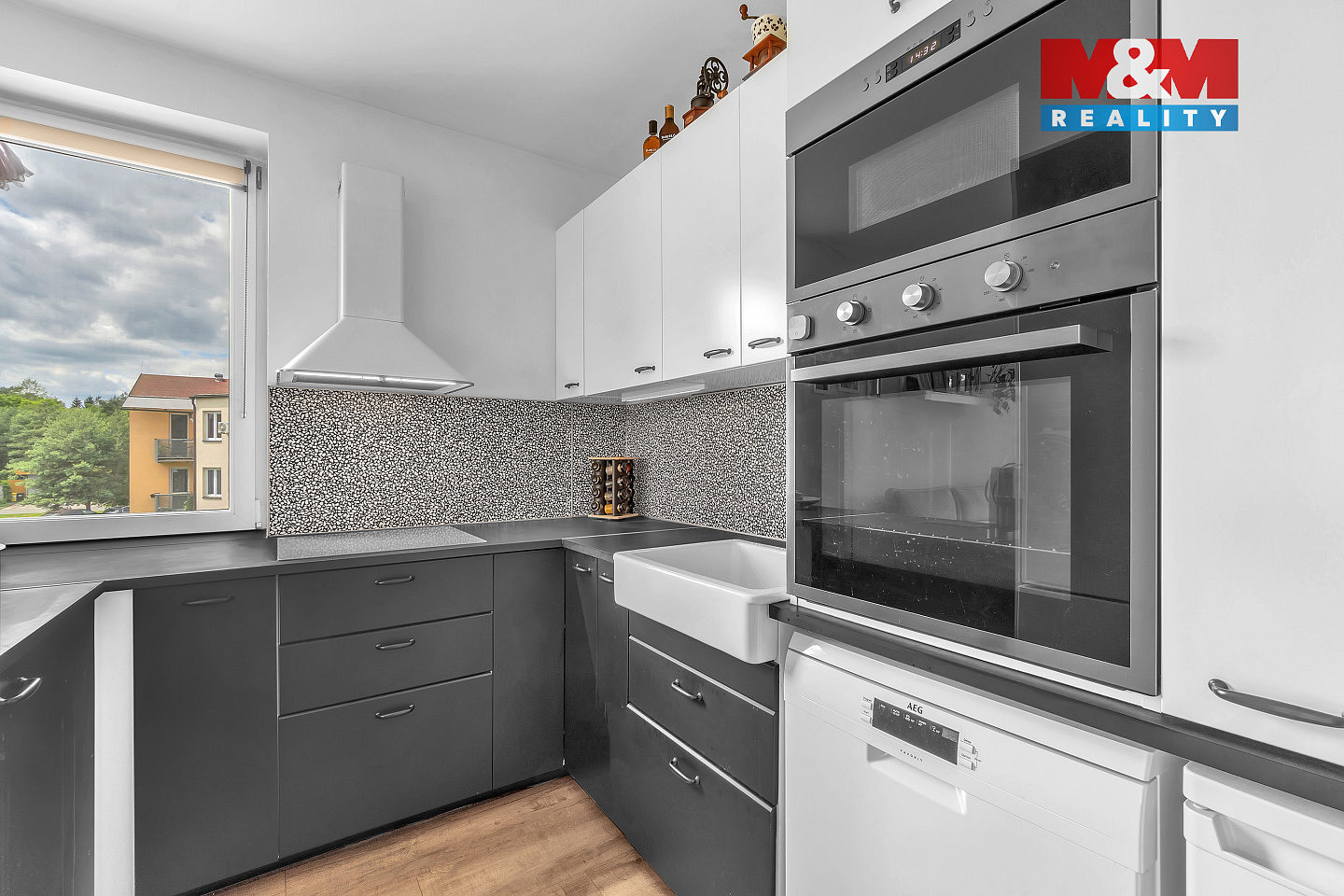 Prodej bytu 3+kk 61 m² — photo 2