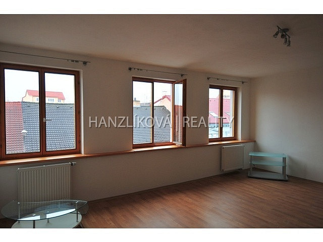 Pronájem bytu 1+kk 30 m²