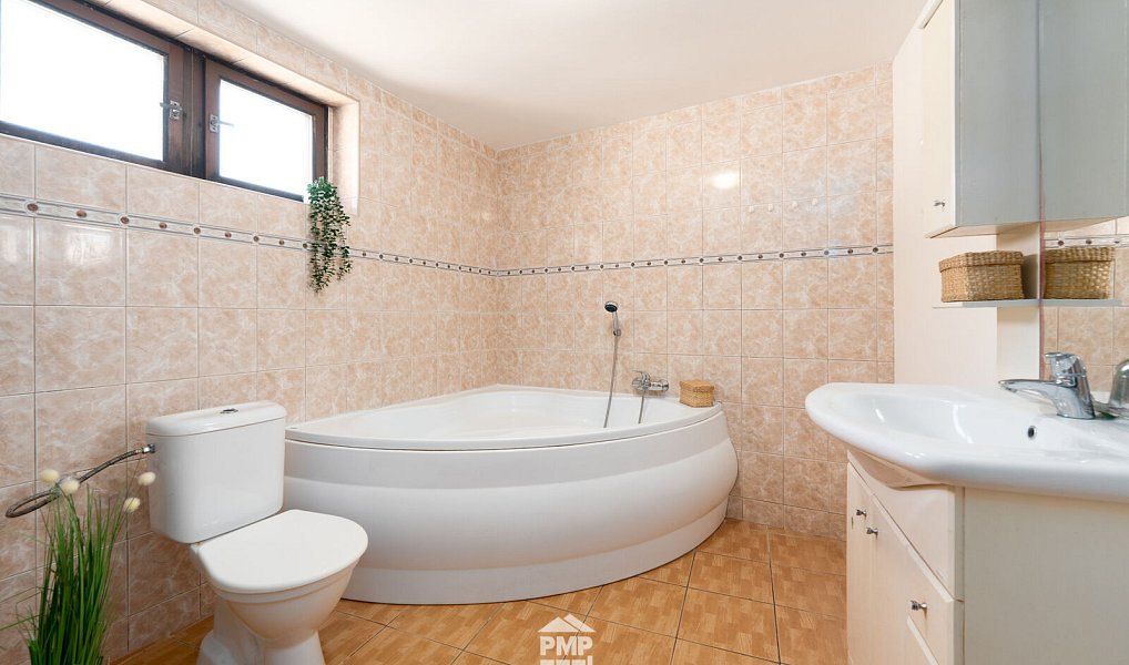Prodej domu 238 m² s pozemkem 1 218 m², Malešovice – náhled fotky 14