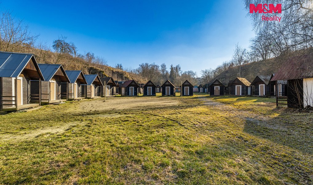 Prodej ubytovacího objektu 757 m², Mšeno – náhled fotky 2