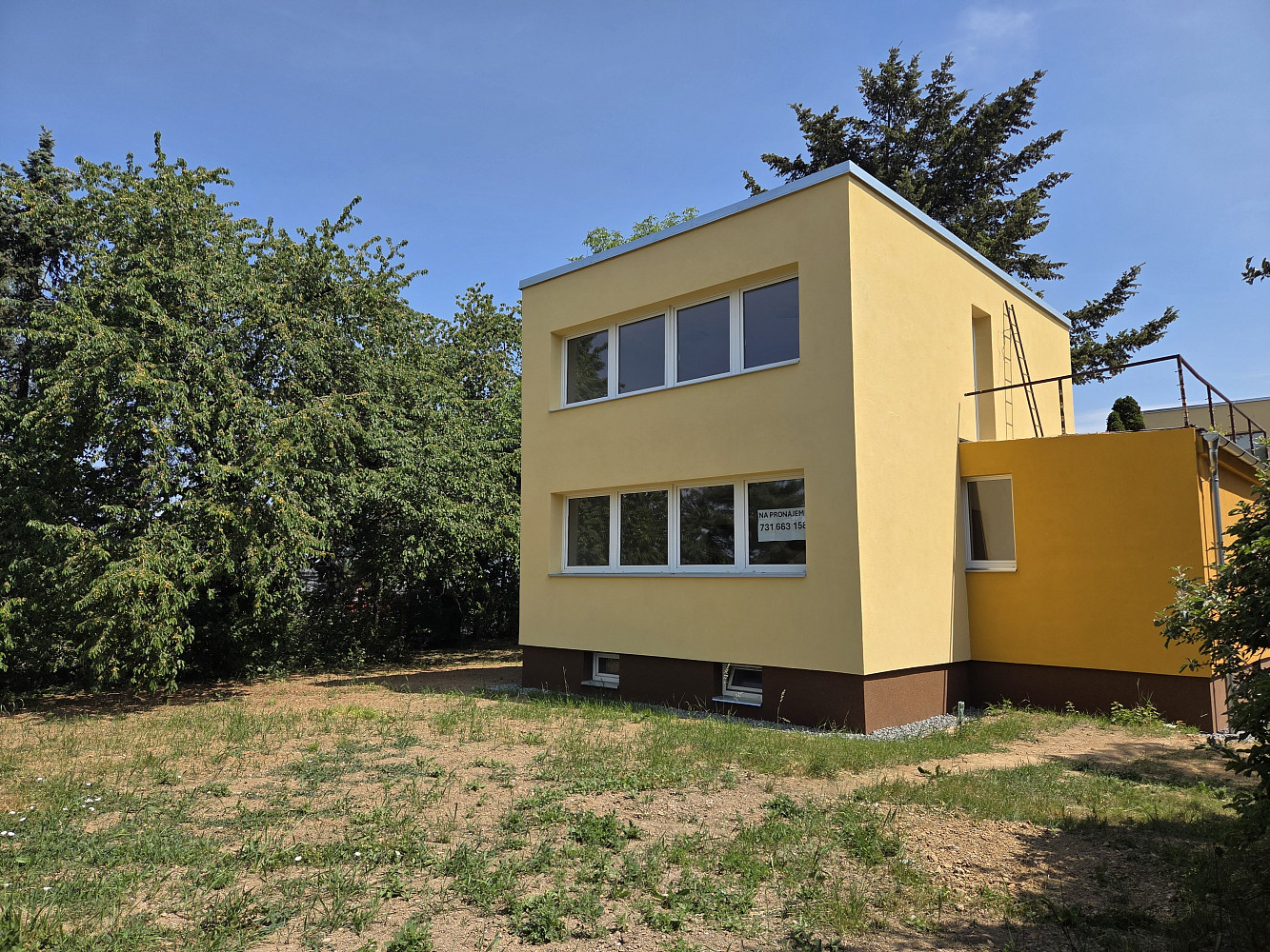 Pronájem domu 105 m² s pozemkem 1 002 m²