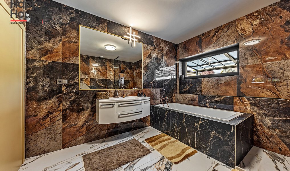 Prodej domu 378 m² s pozemkem 1 166 m², Králův Dvůr – náhled fotky 21