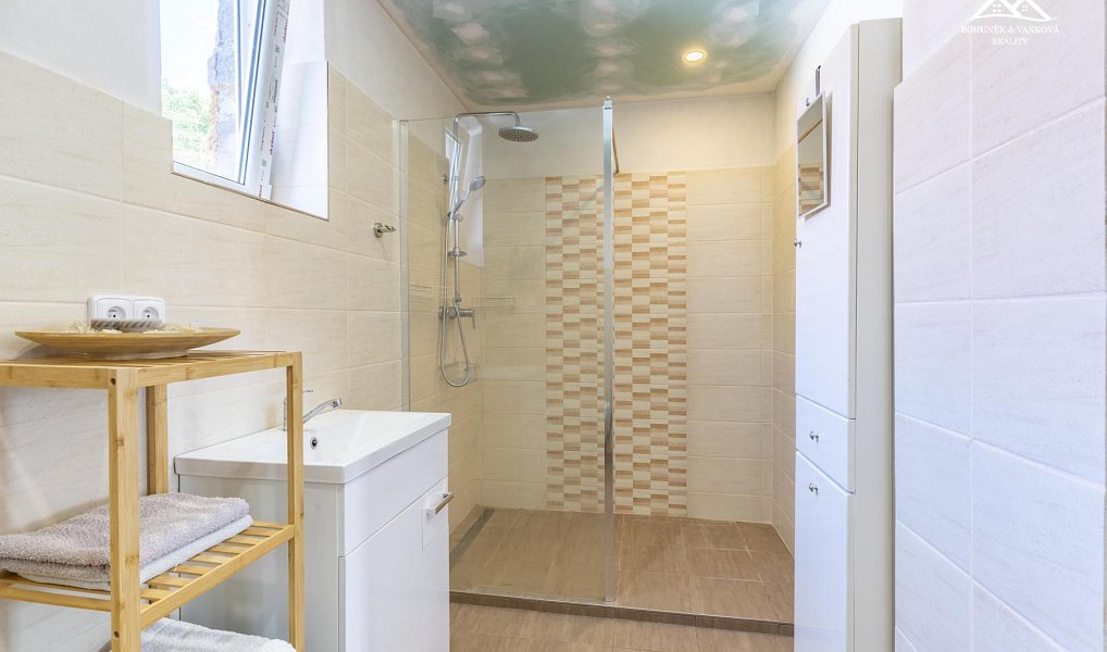Prodej domu 171 m² s pozemkem 2 055 m², Vilémov – náhled fotky 15