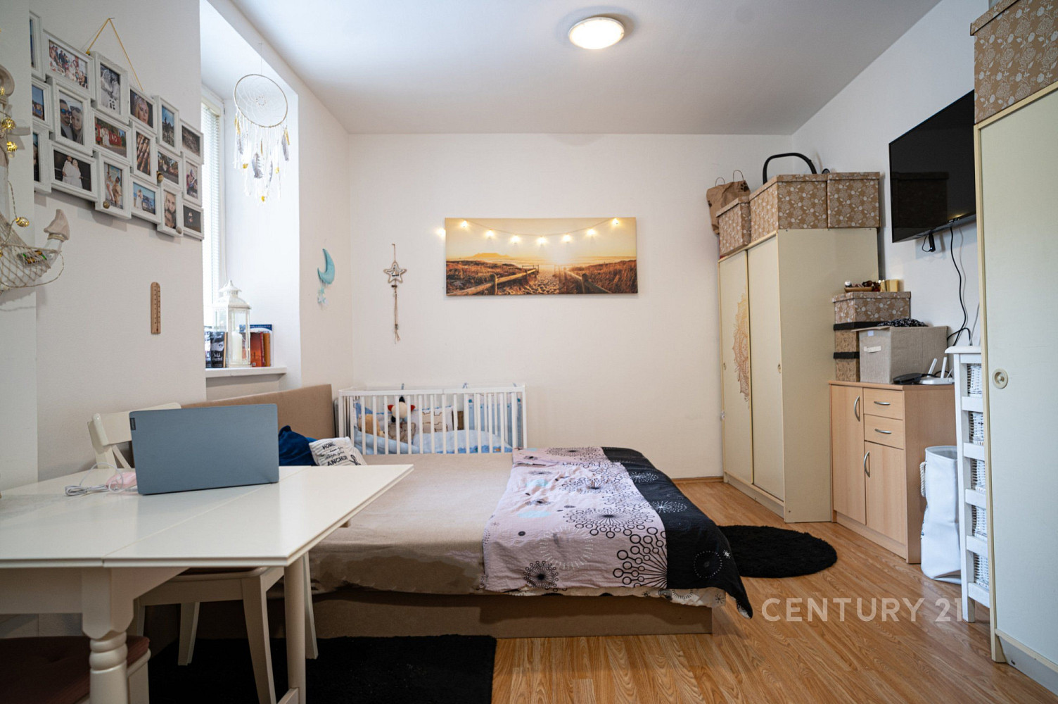 Pronájem bytu 1+kk 27 m² – fotografie 3