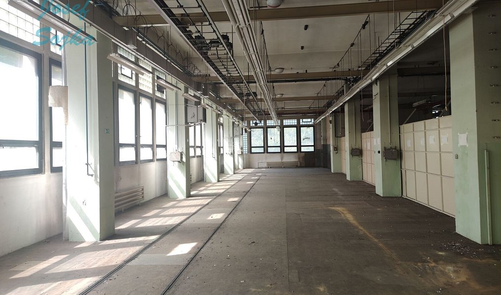 Pronájem skladovacích prostor 4 500 m², Adamov – náhled fotky 22