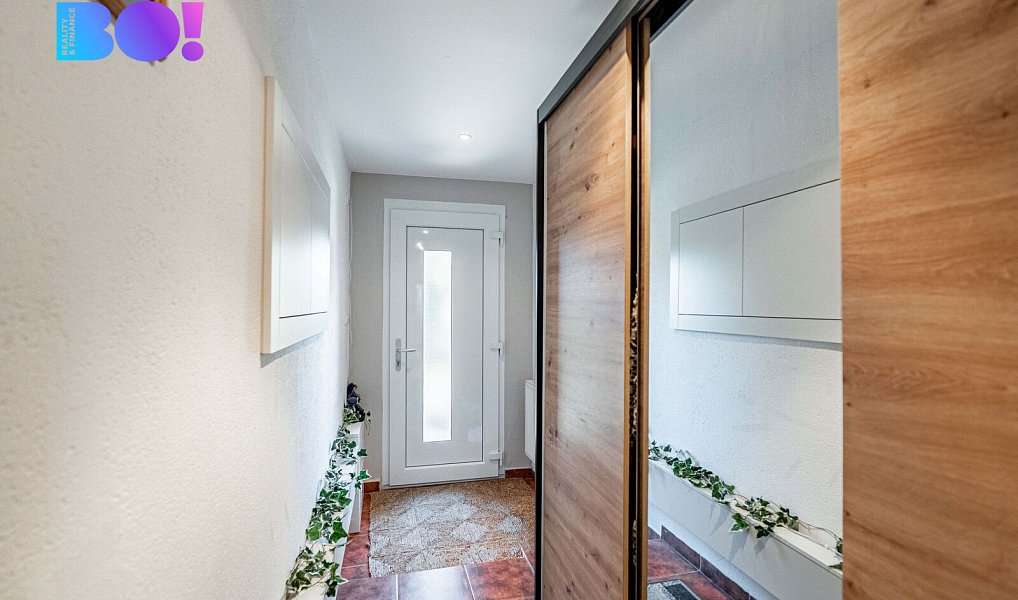 Prodej domu 180 m² s pozemkem 216 m², Znojmo – náhled fotky 37