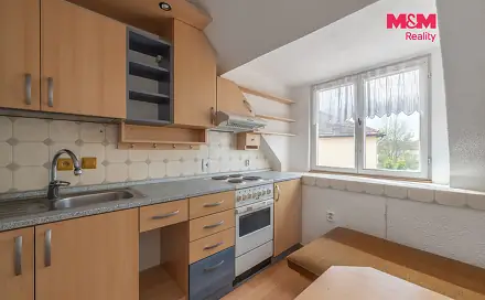 Prodej domu 300 m² s pozemkem 717 m², U Stadionu, Uherské Hradiště