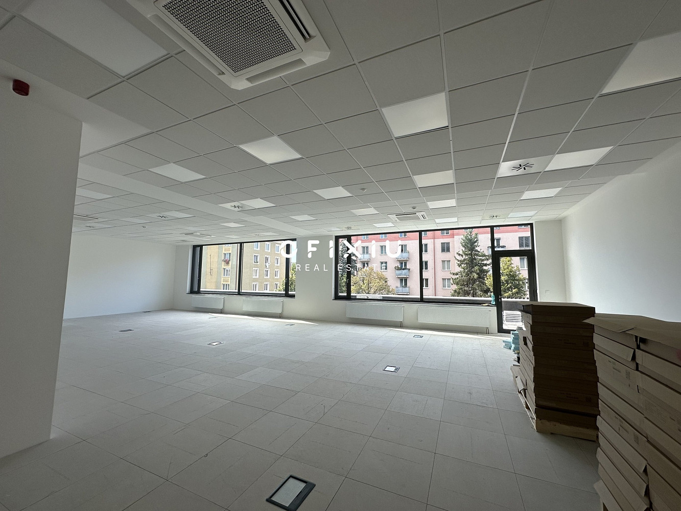 Pronájem kanceláře 140 m² – pohled 4
