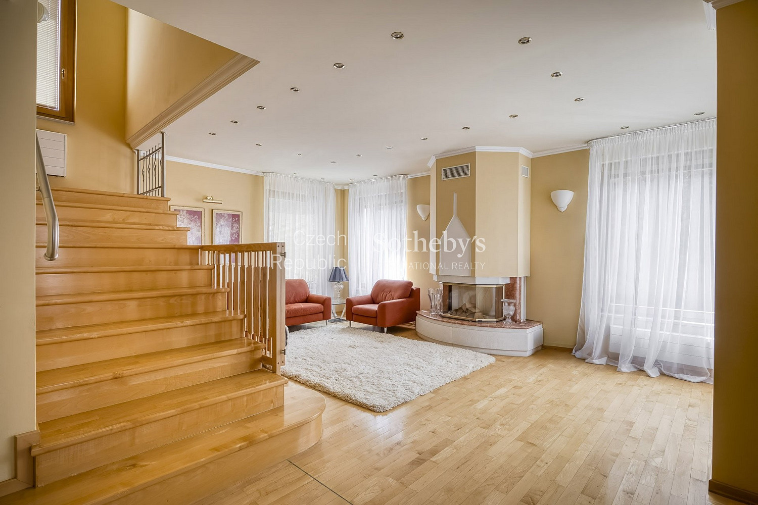 Prodej domu 645 m² s pozemkem 760 m² – fotografie 3