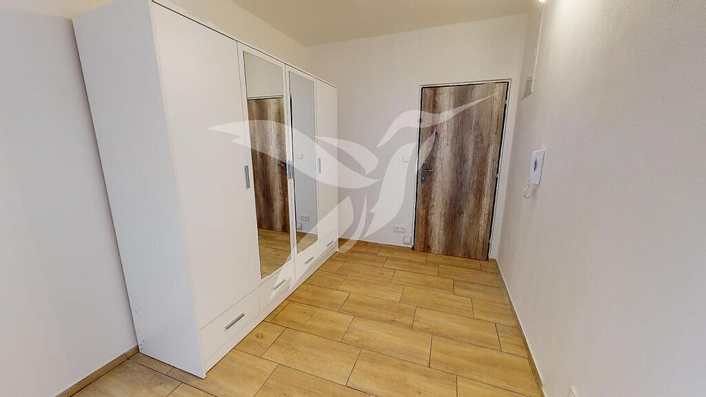 Pronájem bytu 2+1 61 m² – fotografie 4