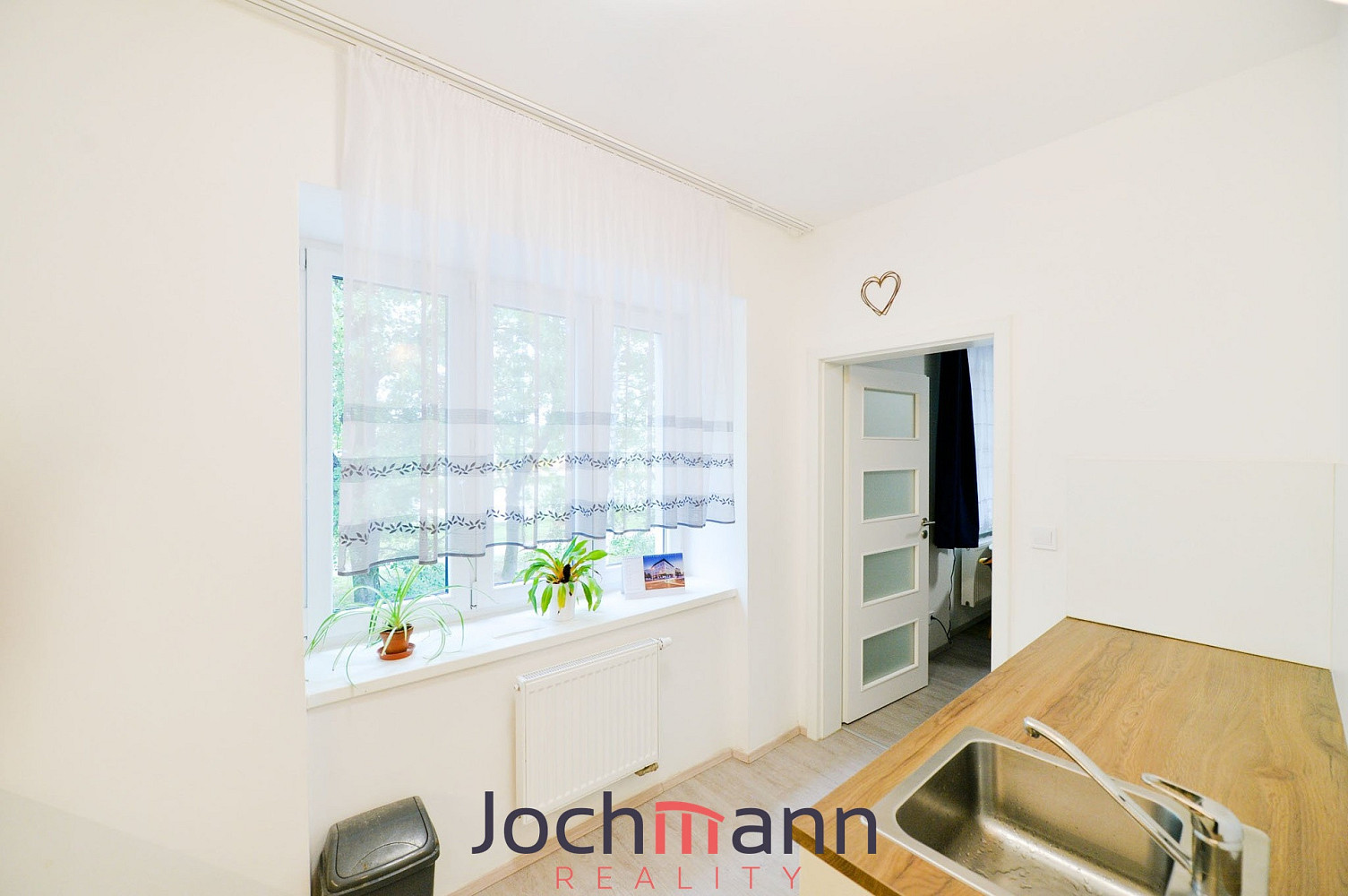 Pronájem bytu 2+kk 34 m² — photo 2
