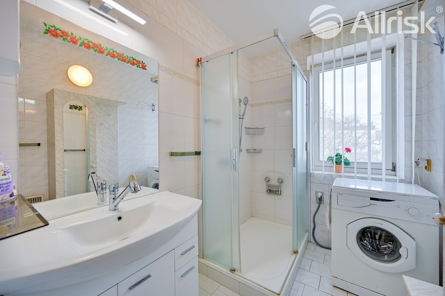 Pronájem bytu 3+1 89 m² – fotografie 5