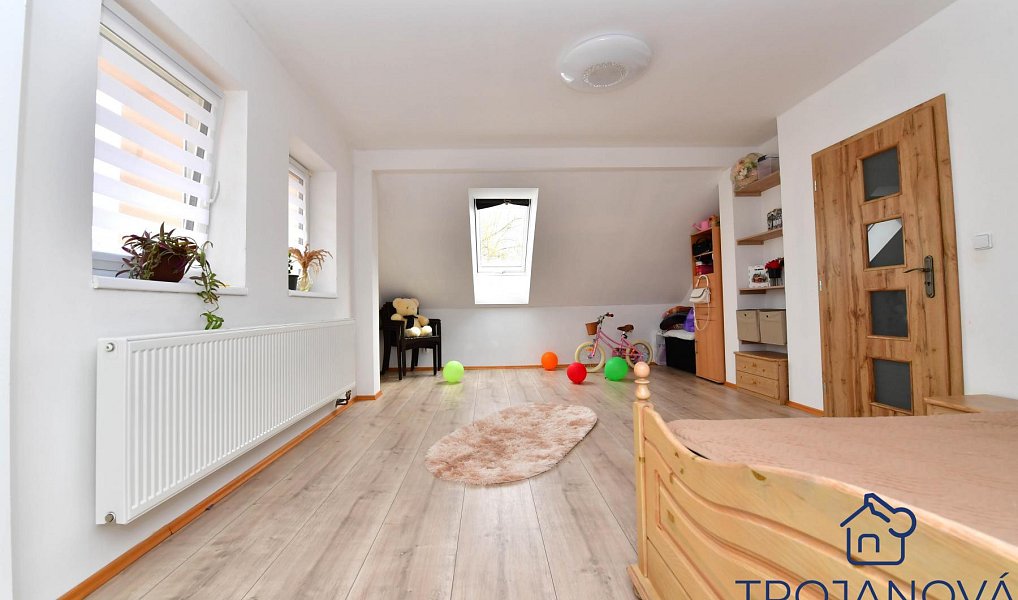 Prodej domu 306 m² s pozemkem 150 m², Petroupim – náhled fotky 12