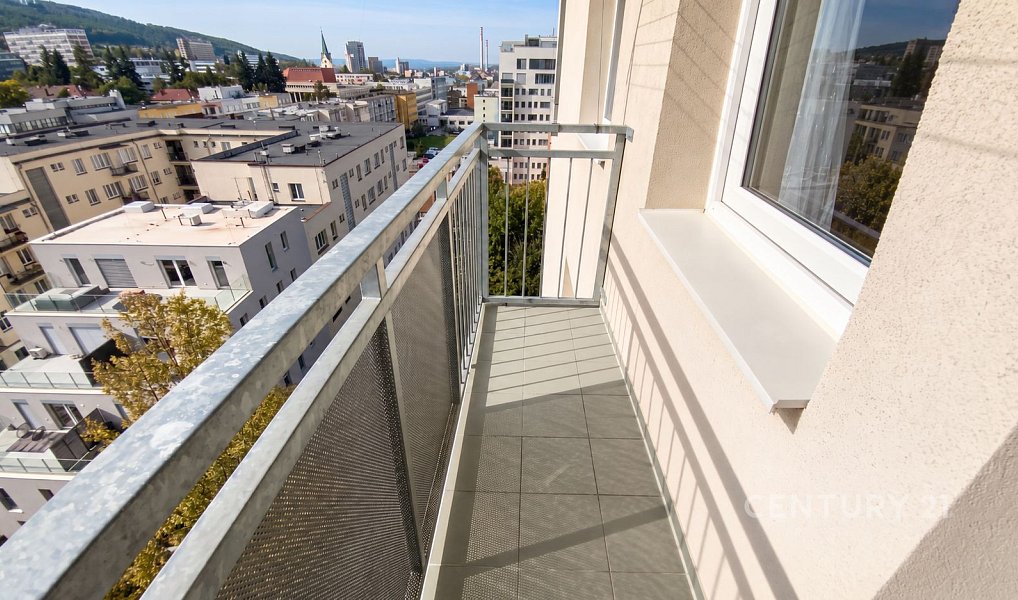 Pronájem bytu 1+kk 28 m², Zlín – náhled fotky 8