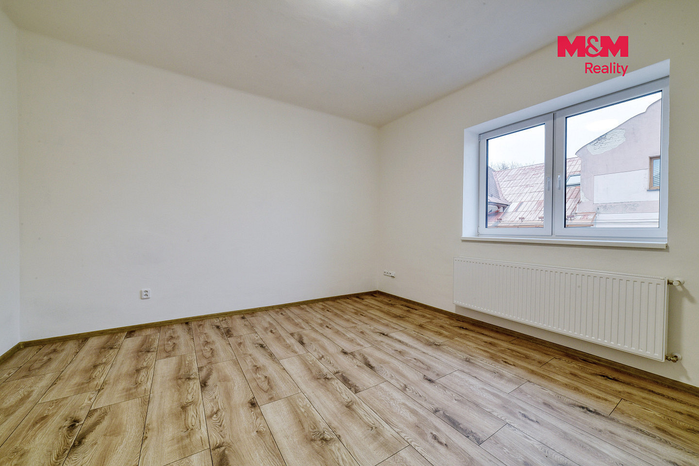 Prodej domu 218 m² s pozemkem 334 m² – fotografie 2