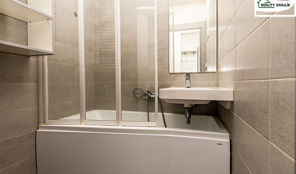 Prodej bytu 2+1 53 m², Cheb – náhled fotky 3