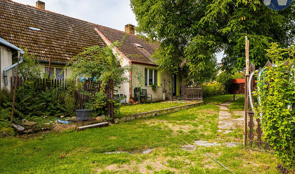 Prodej domu 172 m² s pozemkem 1 212 m², Slabčice – náhled fotky 19