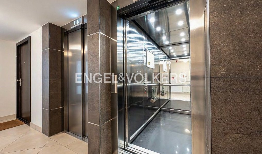 Pronájem bytu 4+kk 132 m², Praha – náhled fotky 16