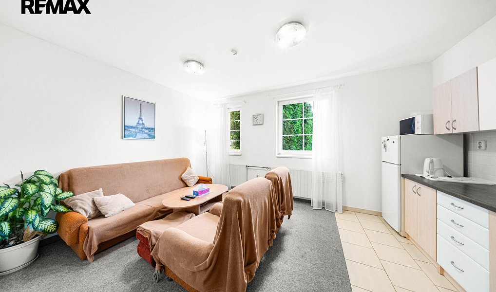 Prodej domu 361 m² s pozemkem 1 042 m², Kolín – náhled fotky 35
