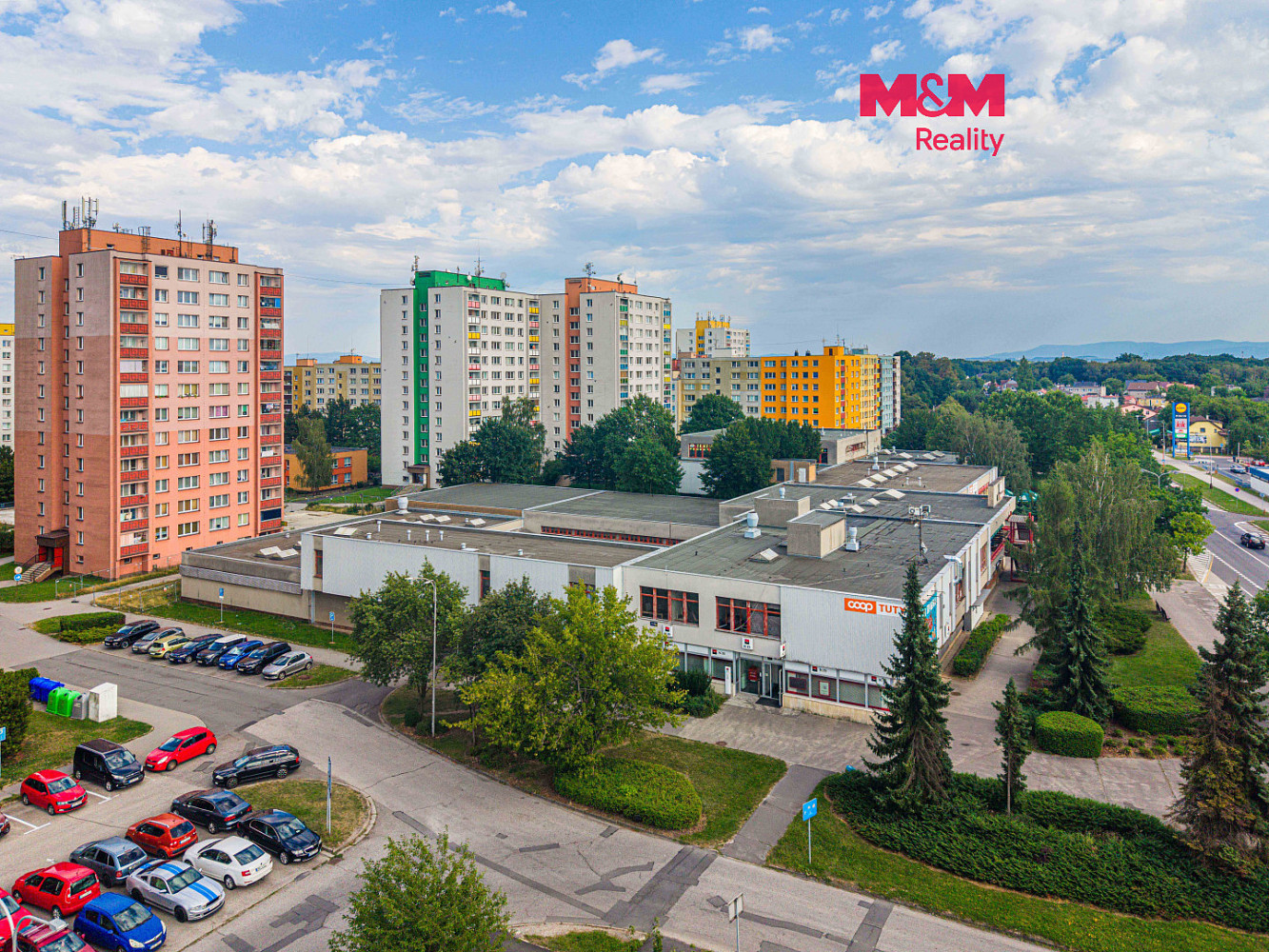 Pronájem obchodních prostor 247 m²