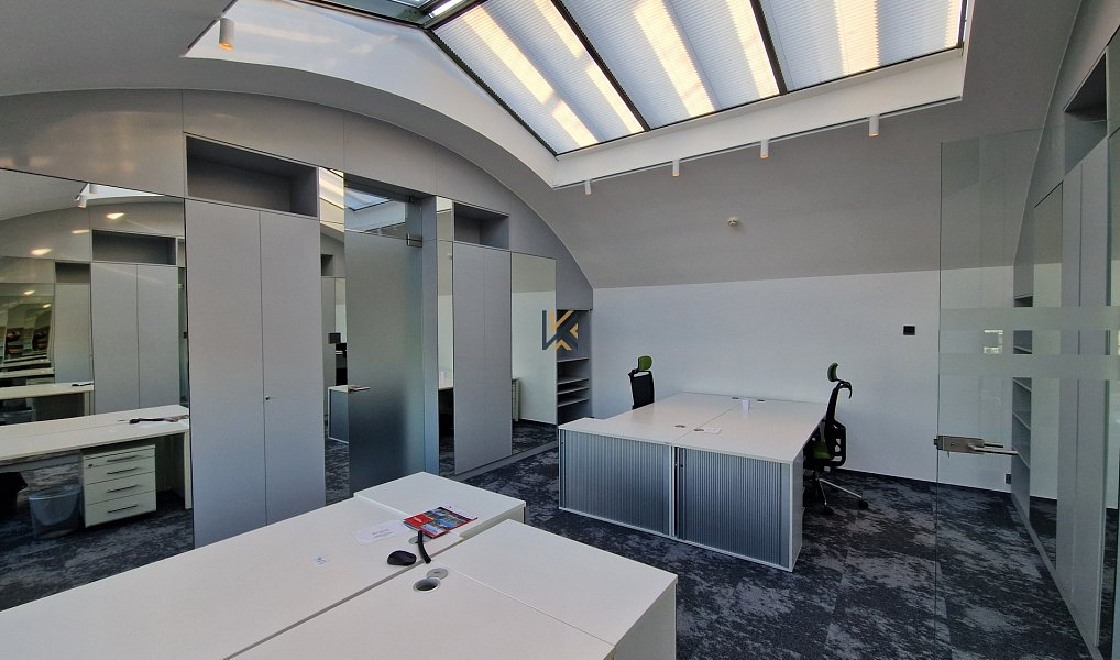 Pronájem kanceláře 133 m², Praha – náhled fotky 7