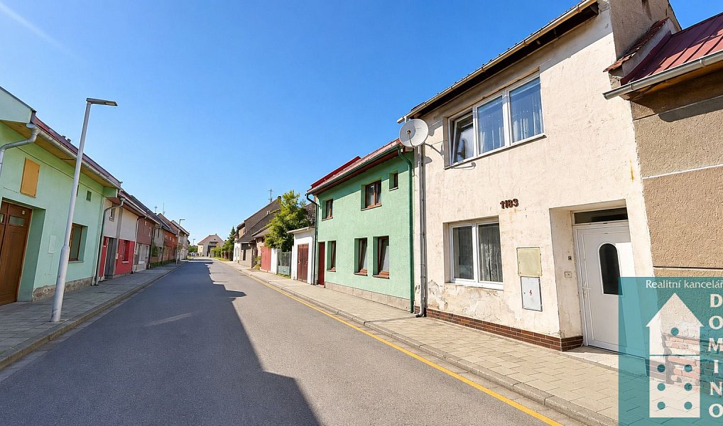 Prodej domu 180 m² s pozemkem 254 m², Kojetín – náhled fotky 3