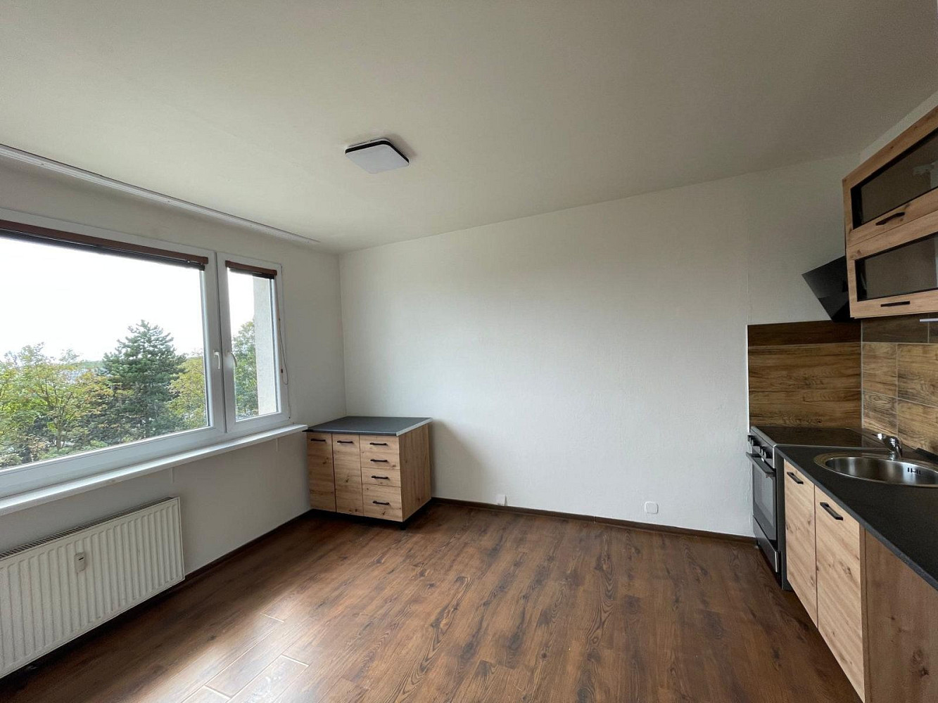 Pronájem bytu 1+1 33 m² – fotografie 2