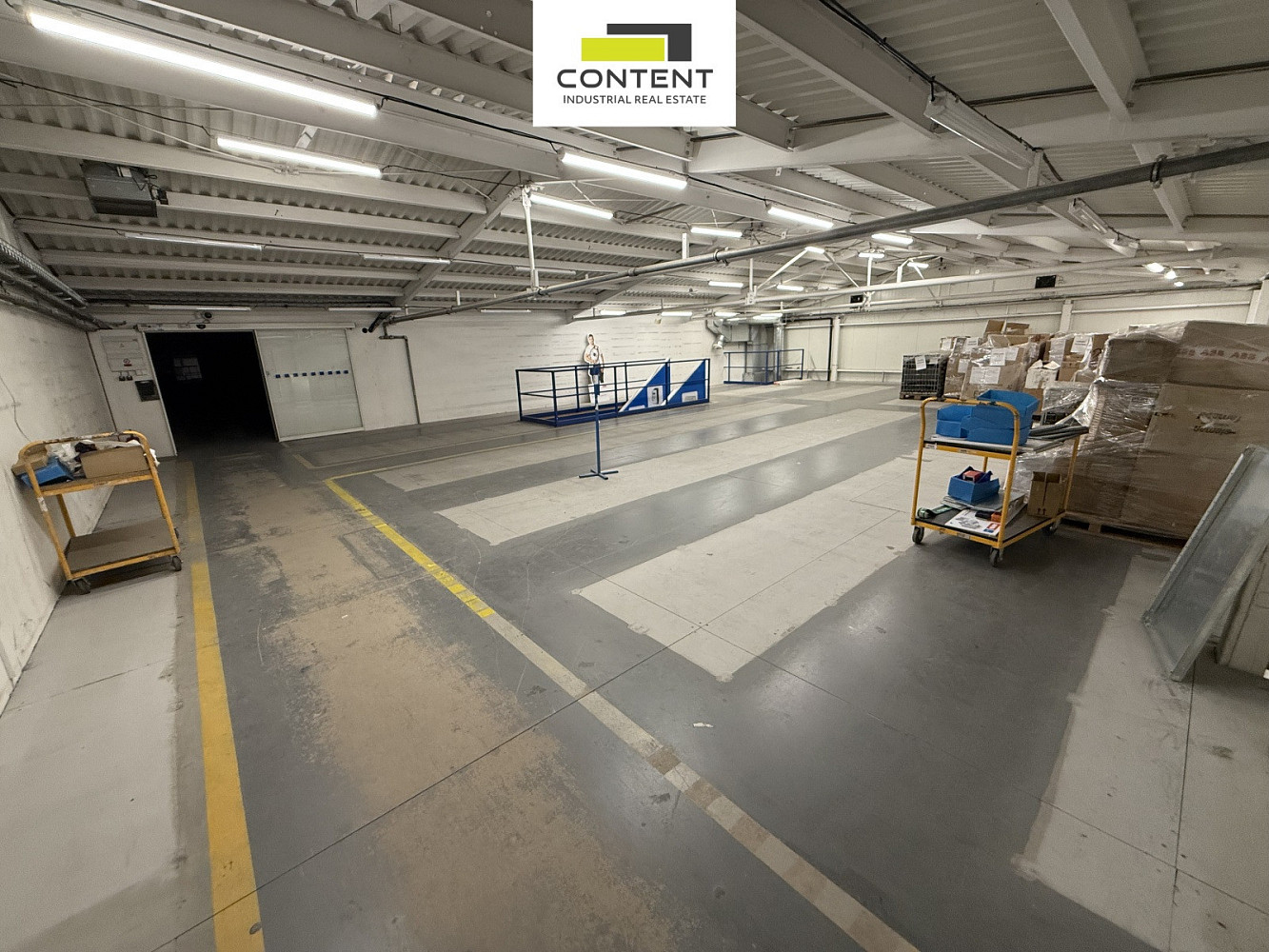 Pronájem skladovacích prostor 2 235 m² — photo 2