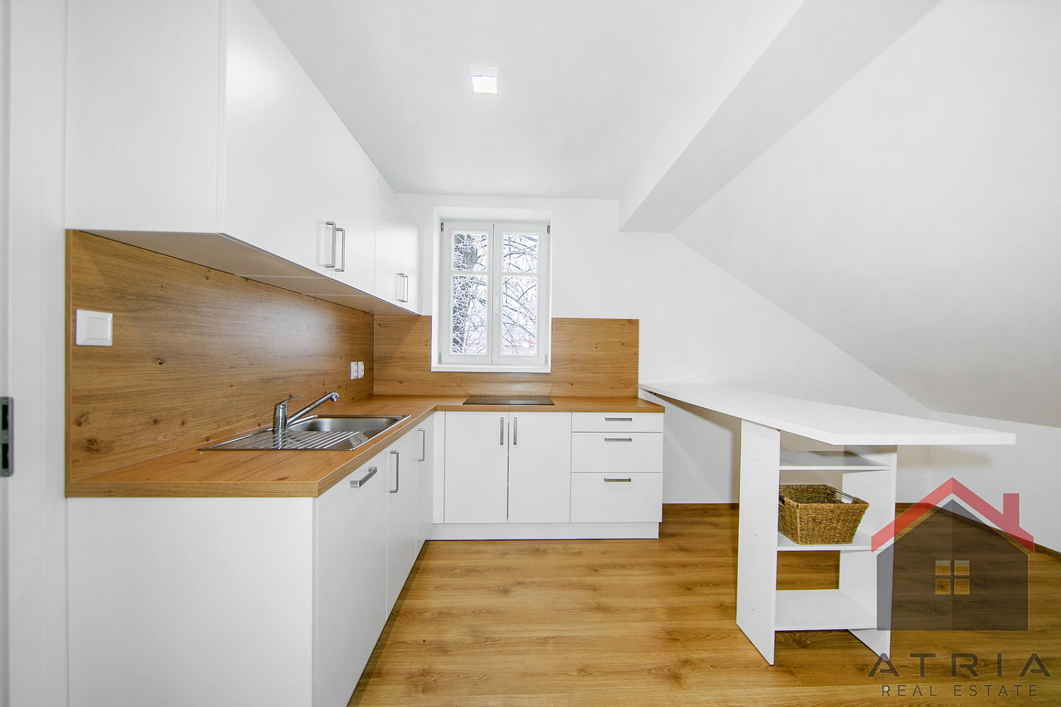 Prodej bytu 2+1 85 m² – fotografie 3