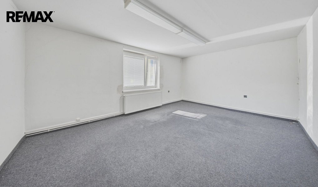 Prodej domu 470 m² s pozemkem 464 m², Nový Bor – náhled fotky 21