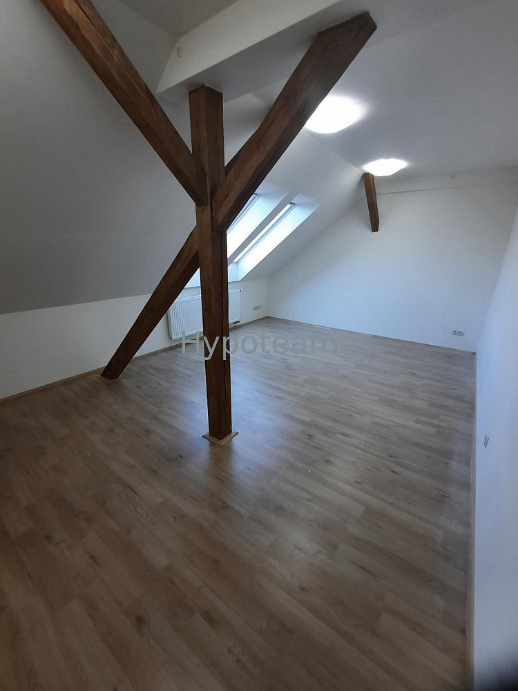 Pronájem bytu 2+kk 75 m² – fotografie 3
