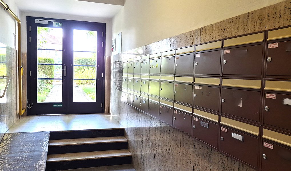 Prodej bytu 1+kk 20 m², Praha – náhled fotky 22
