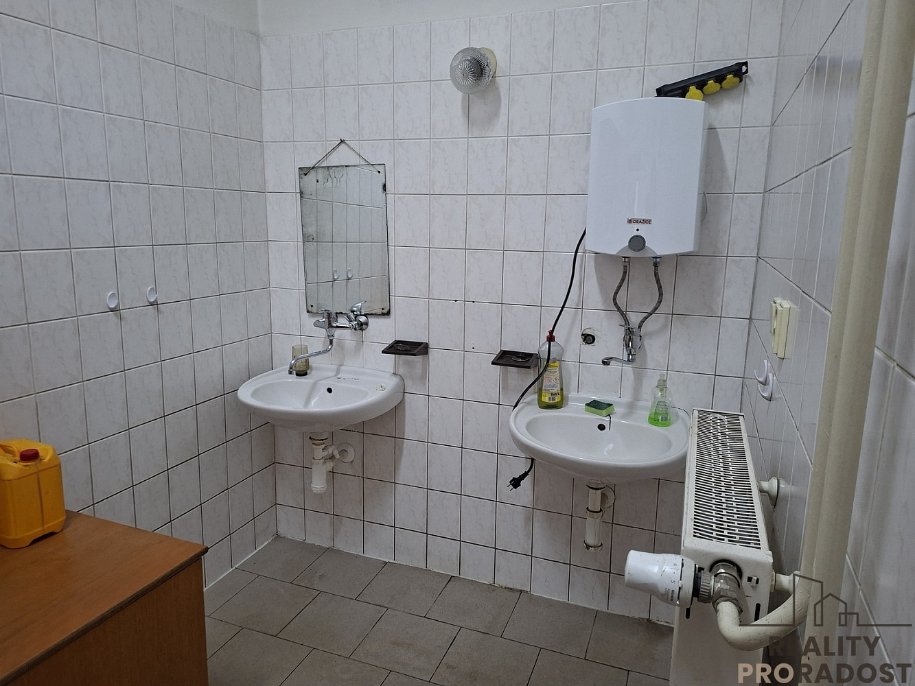 Pronájem kanceláře 50 m² – fotografie 3