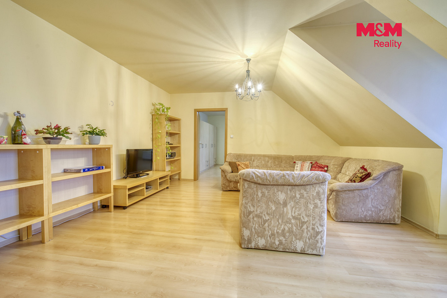 Pronájem bytu 4+kk 122 m² – fotografie 3