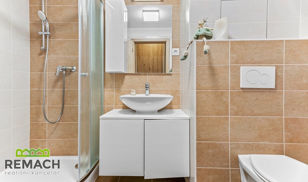Pronájem bytu 1+kk 40 m², Náchod – náhled fotky 2