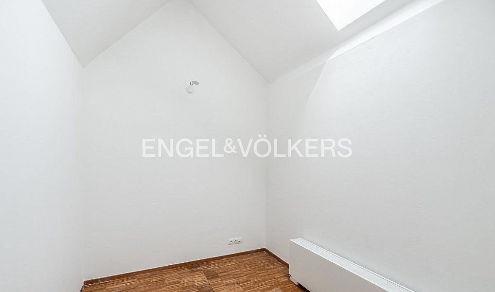 Pronájem bytu 3+kk 170 m², Praha – náhled fotky 10