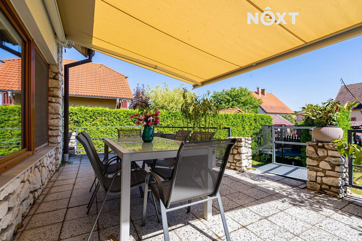 House, 202 m², land 576 m²