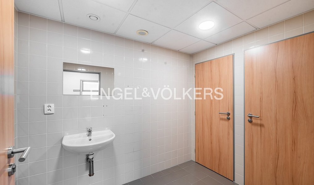 Pronájem kanceláře 504 m², Praha – náhled fotky 10