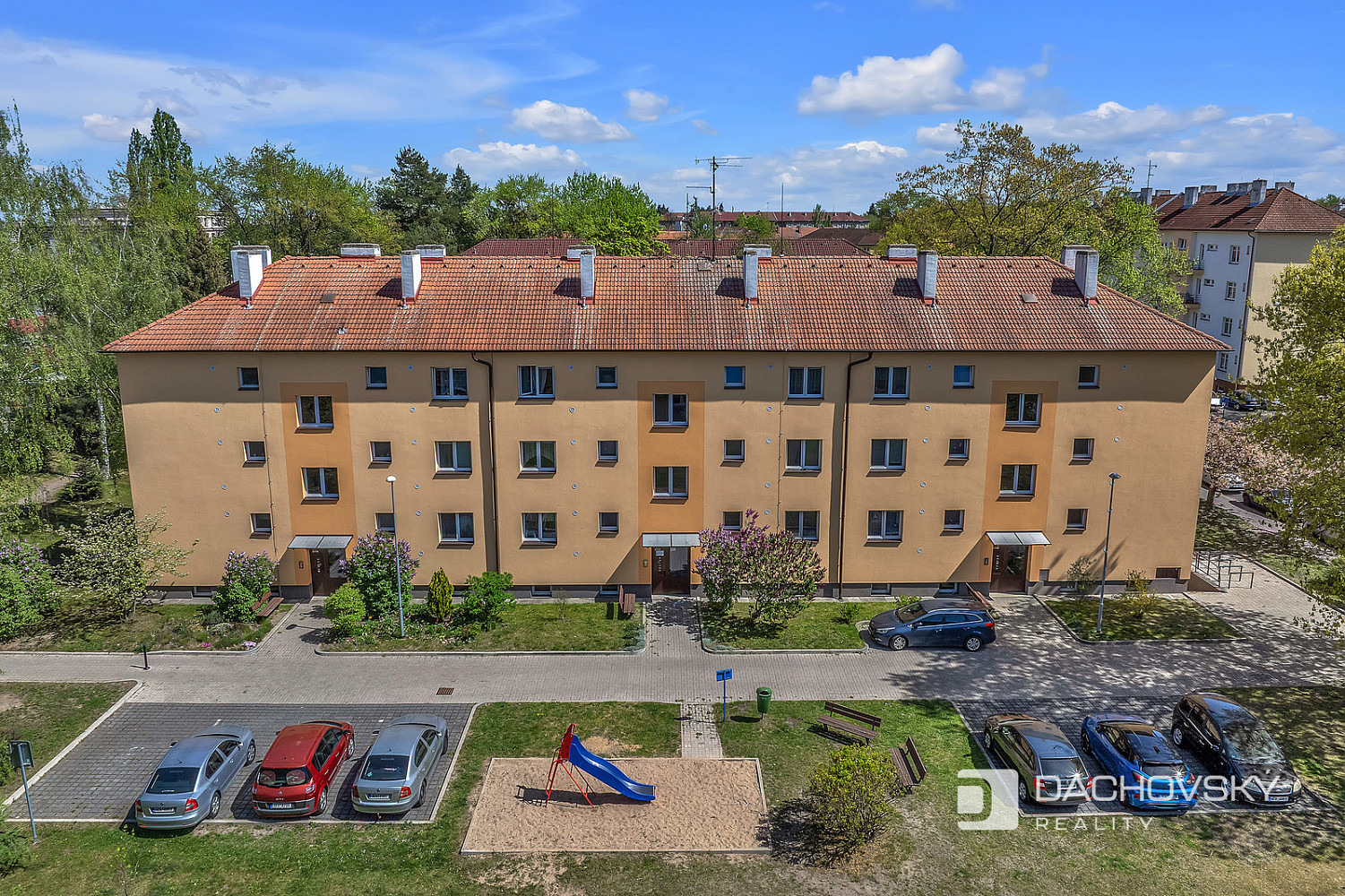Prodej bytu 2+1 53 m² - Widok 2