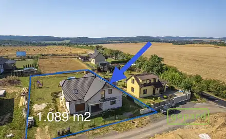 Prodej domu 203 m² s pozemkem 1 089 m², Dlouhá Lhota, okres Příbram
