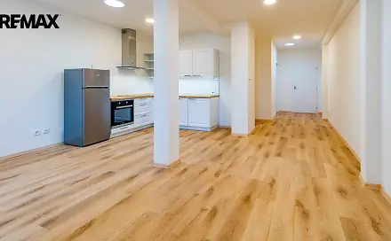 Pronájem bytu 2+kk 63 m², Škroupovo náměstí, Česká Lípa