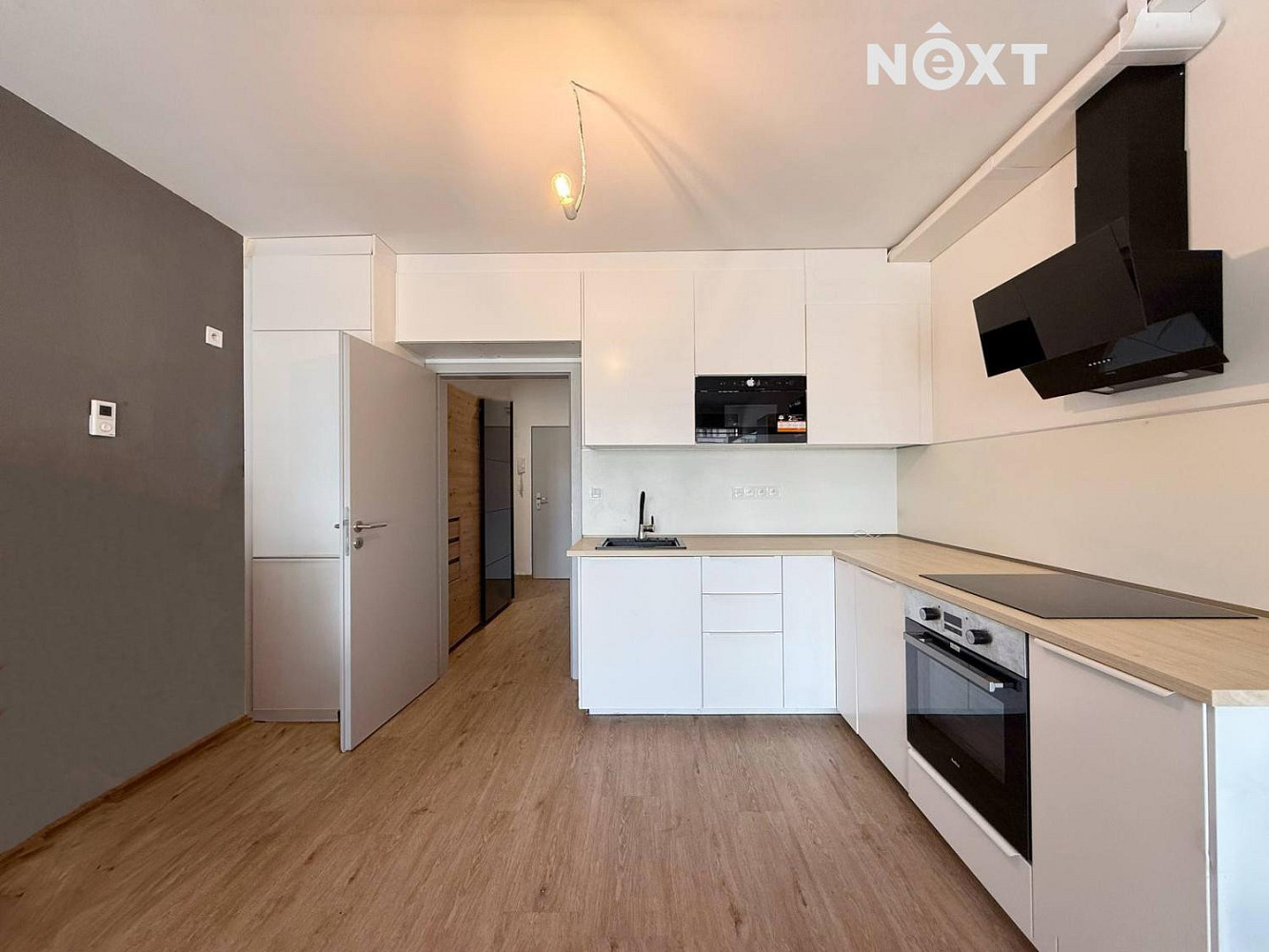 Pronájem bytu 1+kk 34 m² — photo 3