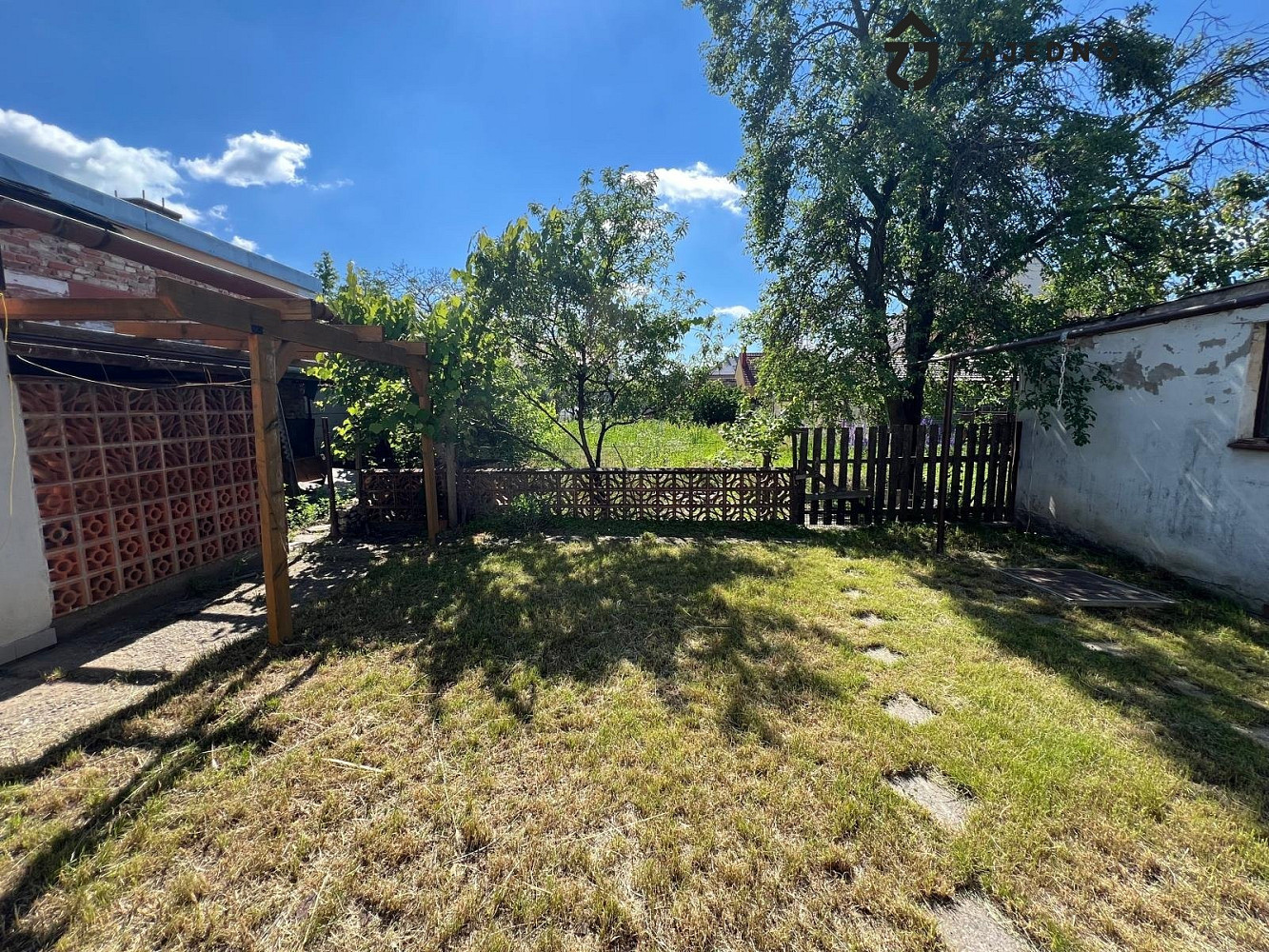 Prodej domu 160 m² s pozemkem 873 m² – pohled 3