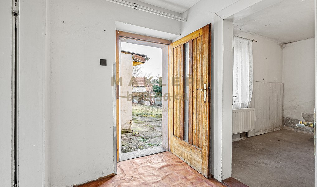 Prodej domu 400 m² s pozemkem 1 899 m², Cítov – náhled fotky 20