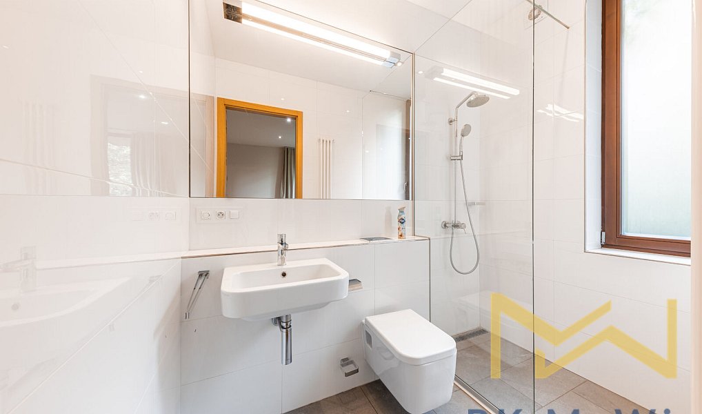 Pronájem domu 400 m² s pozemkem 1 864 m², Praha – náhled fotky 10
