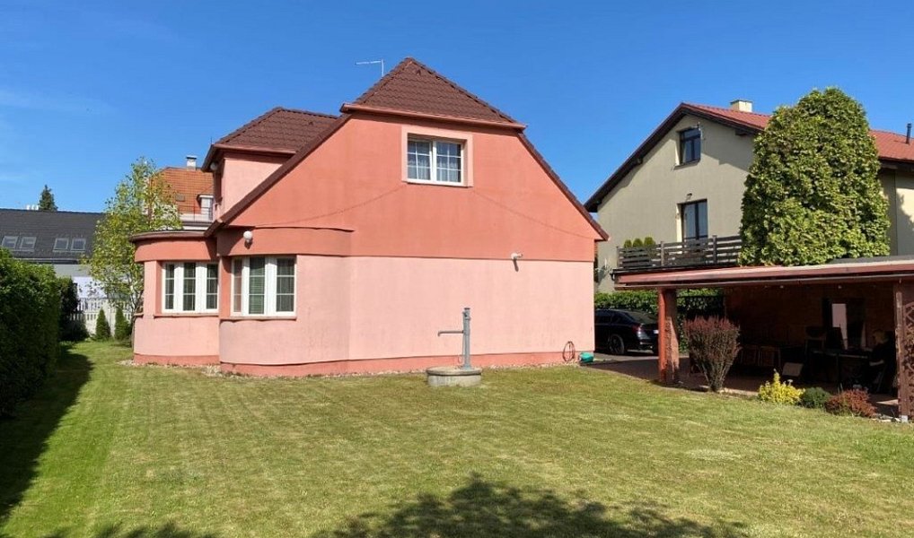 Pronájem domu 289 m² s pozemkem 751 m², Praha – náhled fotky 3