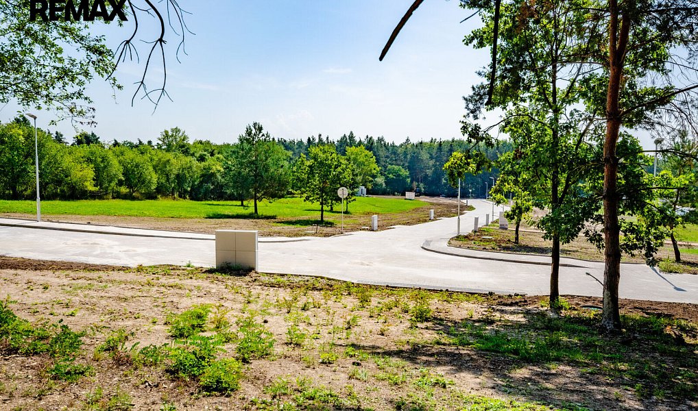 Prodej stavebního pozemku 1 408 m², Kolín – náhled fotky 13