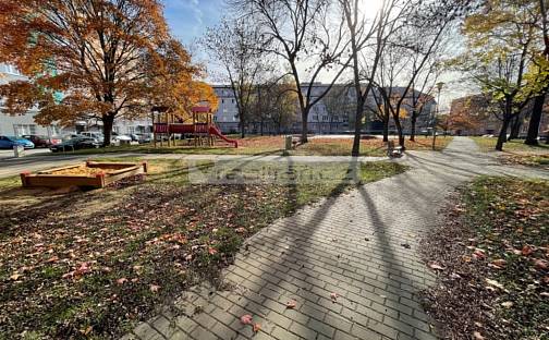 Prodej bytu 2+1 57 m², náměstí Generála Píky, Plzeň - Východní Předměstí