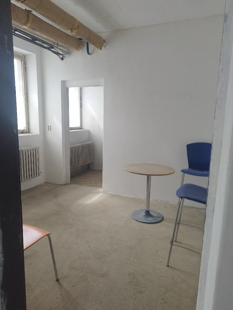 Pronájem skladovacích prostor 70 m² – fotografie 4